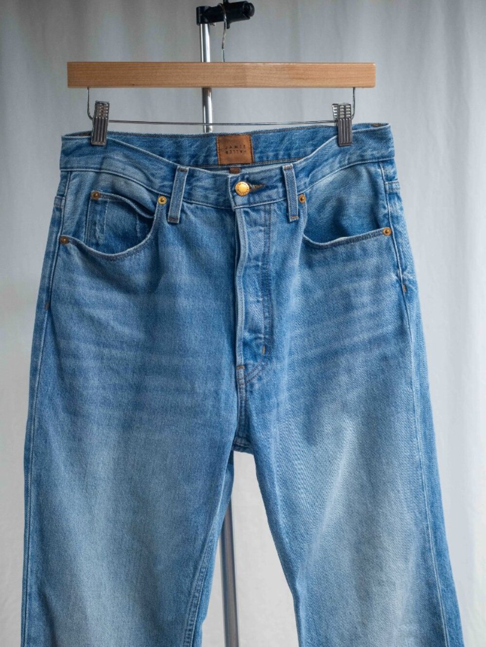 Jamie Haller The Crease Jean in Worn Indigo - Picture 5 of 11